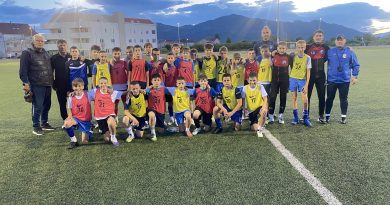 Izvješće o prvoj selektivnoj aktivnosti za mlađe pionire U-12 ( 2014.g. ) iz klubova sa područja NC Metković-Opuzen-Ploče Izvješće o prvoj selektivnoj aktivnosti za mlađe pionire U-12 ( 2014.g. ) iz klubova sa područja NC Metković-Opuzen-Ploče